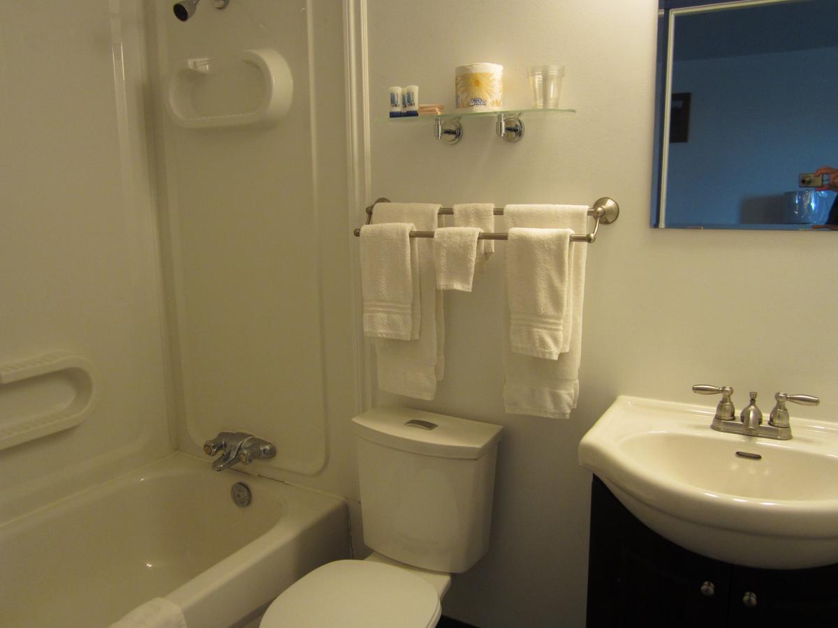 Nisutlin Trading Post Motel Teslin ห้อง รูปภาพ